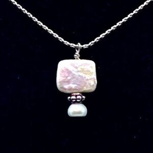 ZA# Lovely Pearl & Sterling Pendant & Chain